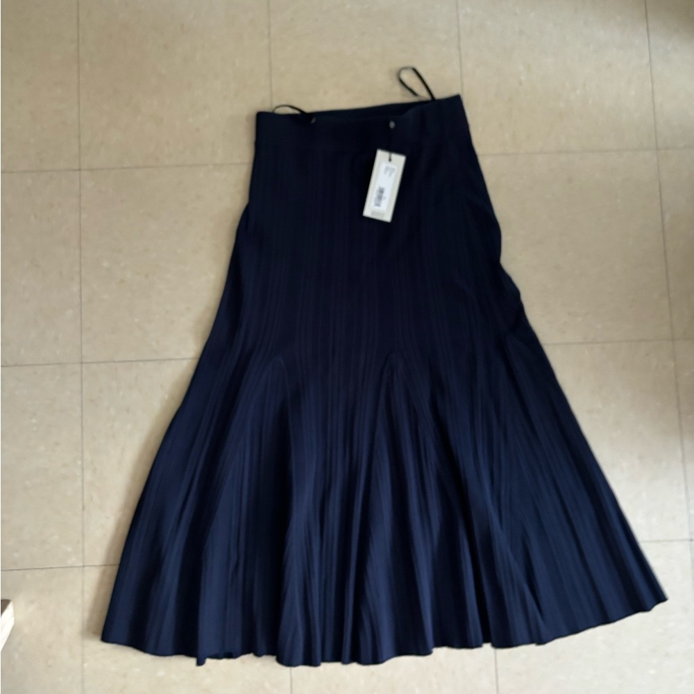 Dara Skirt